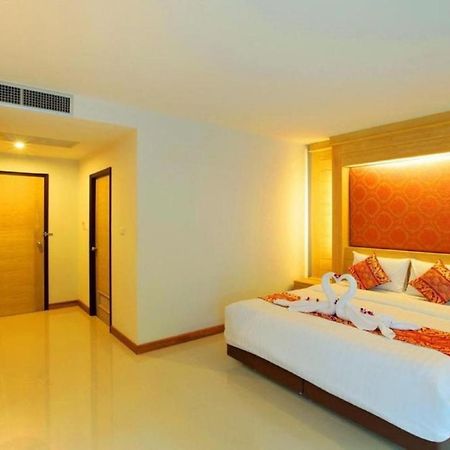 Sungthong Kamala Beach Resort Luaran gambar