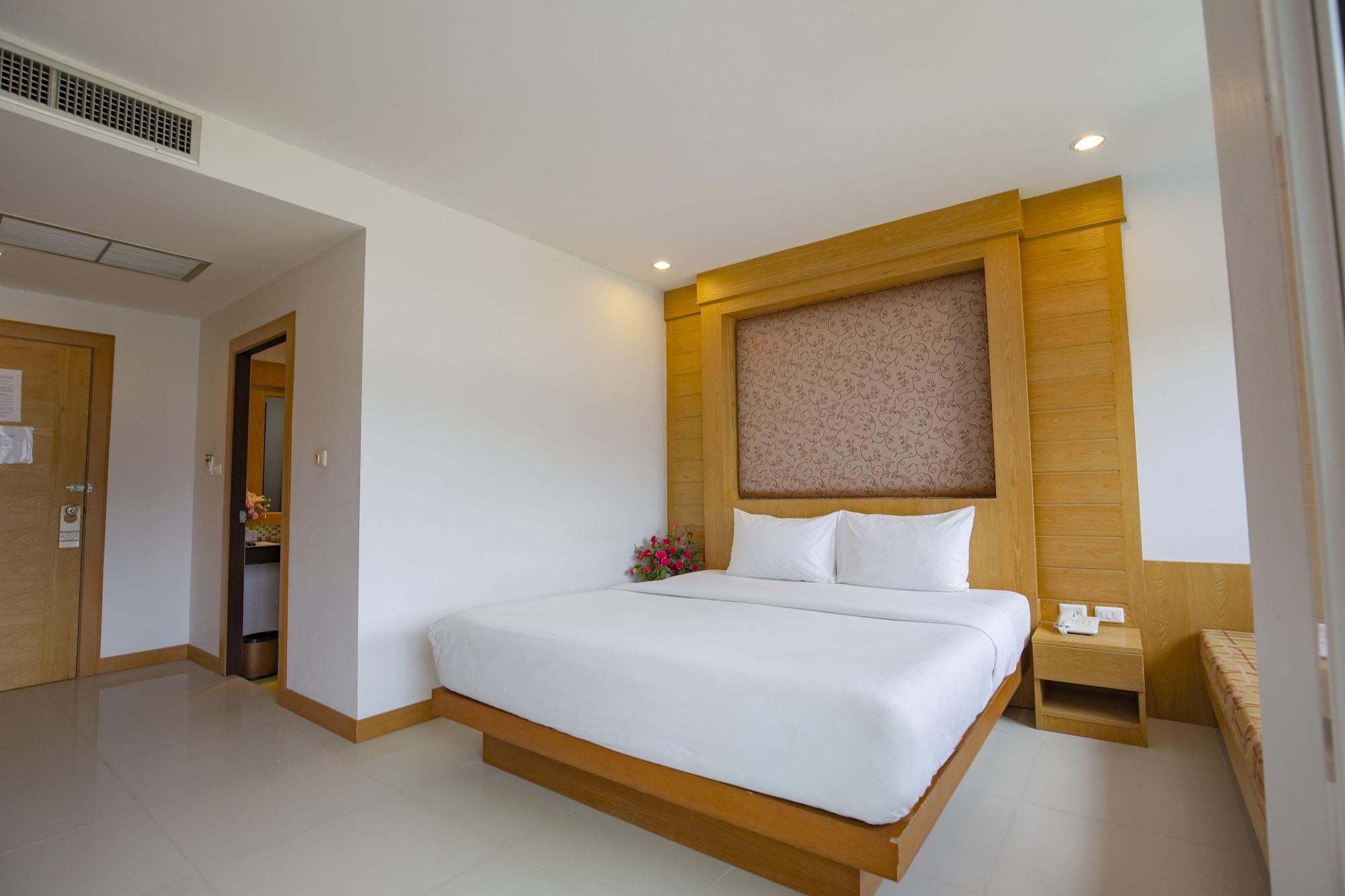Sungthong Kamala Beach Resort Luaran gambar