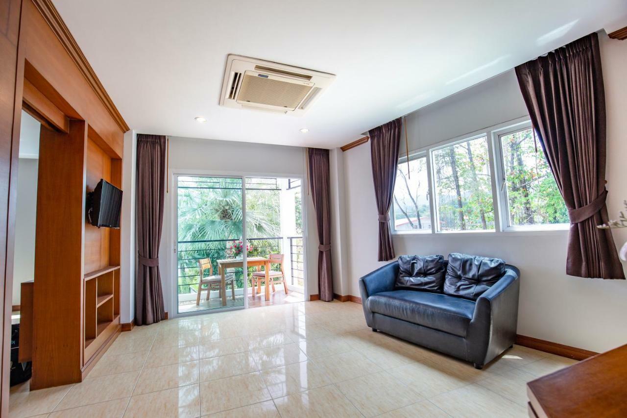 Sungthong Kamala Beach Resort Luaran gambar