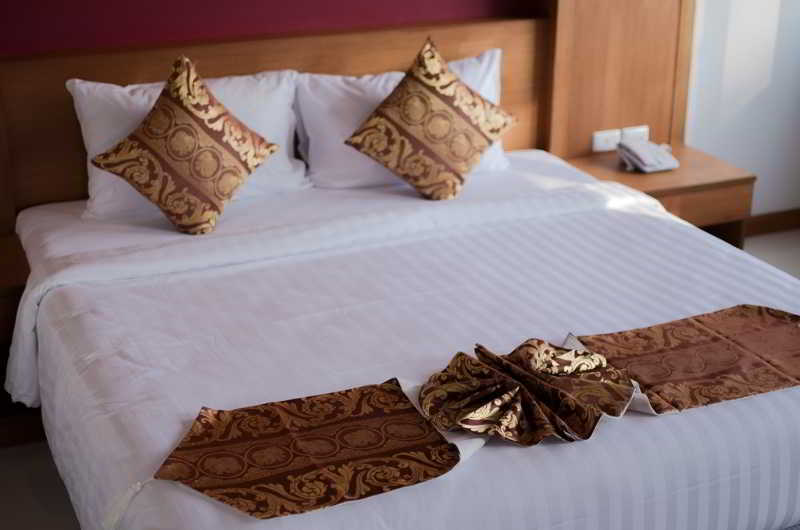 Sungthong Kamala Beach Resort Luaran gambar