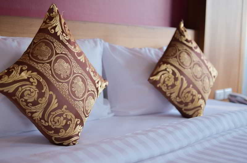 Sungthong Kamala Beach Resort Luaran gambar