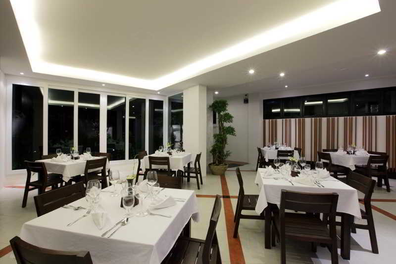 Sungthong Kamala Beach Resort Luaran gambar